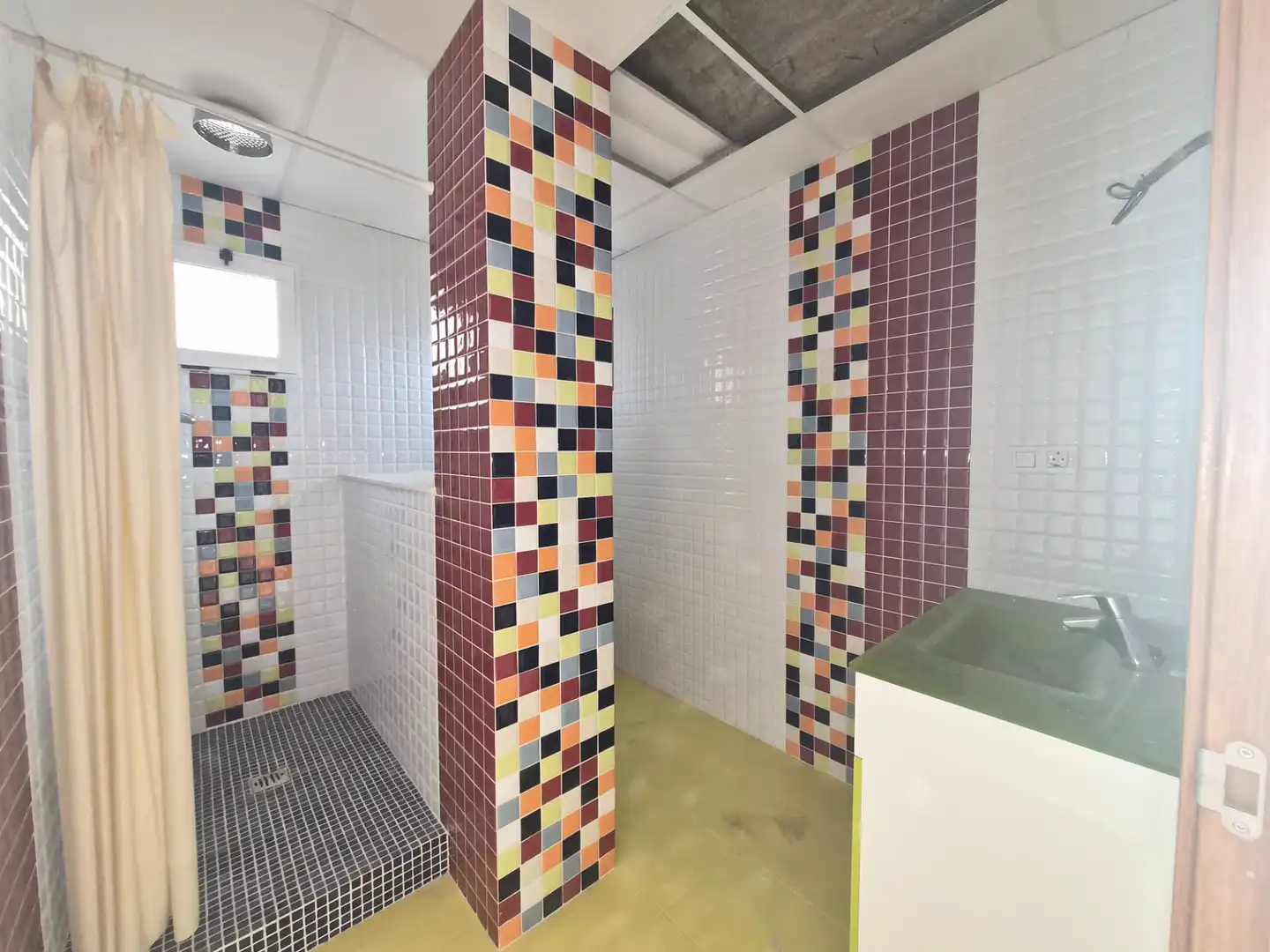 Badezimmer von Maisonette zum Verkauf in Vila-real mit Terrasse, Abstellraum und Ofen