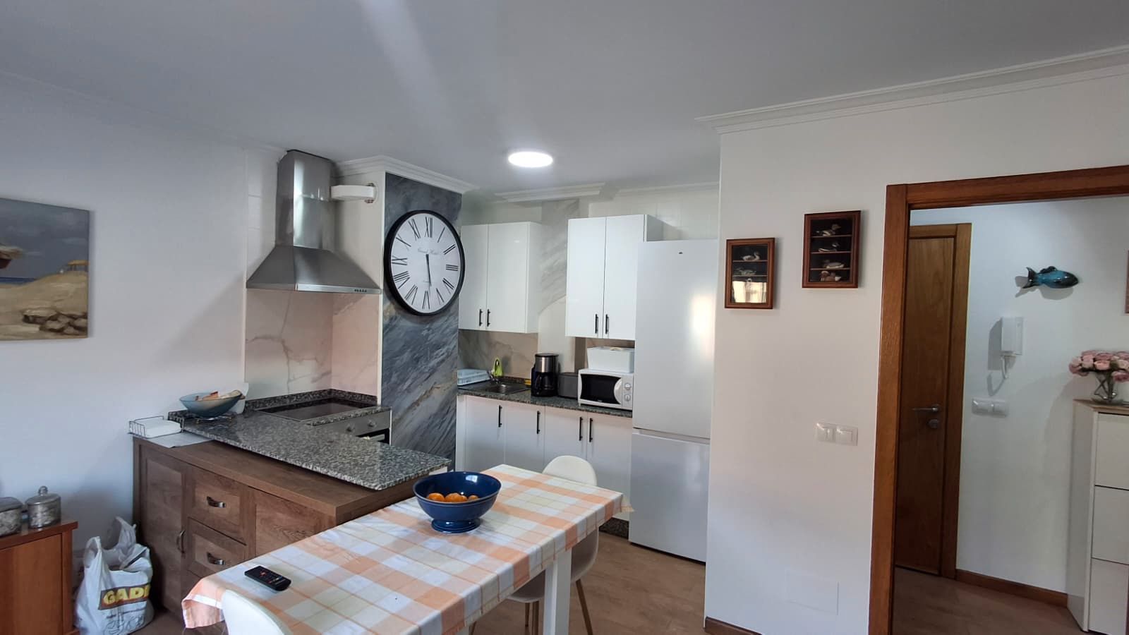 Küche von Wohnung zum Verkauf in Boiro mit Heizung, Terrasse und Abstellraum