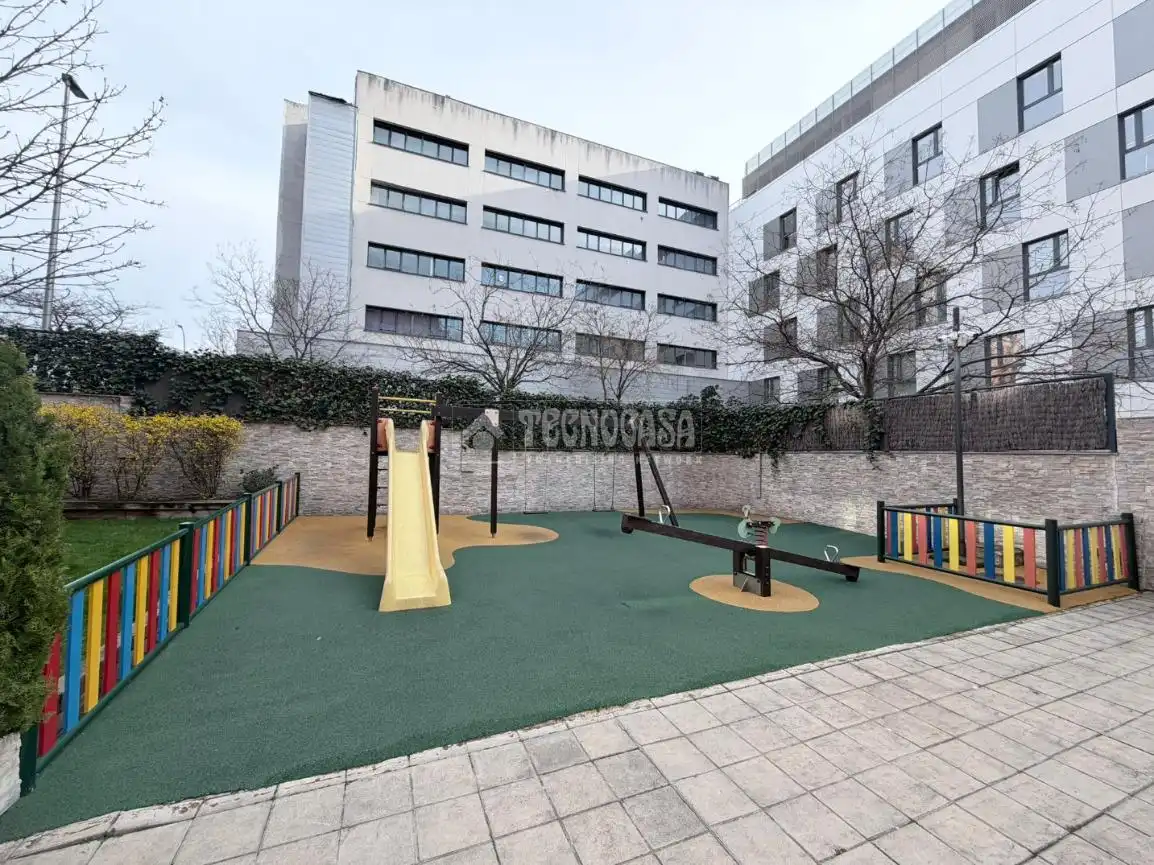 Vista exterior de Piso en venta en Madrid con Aire acondicionado, Calefacción y Trastero