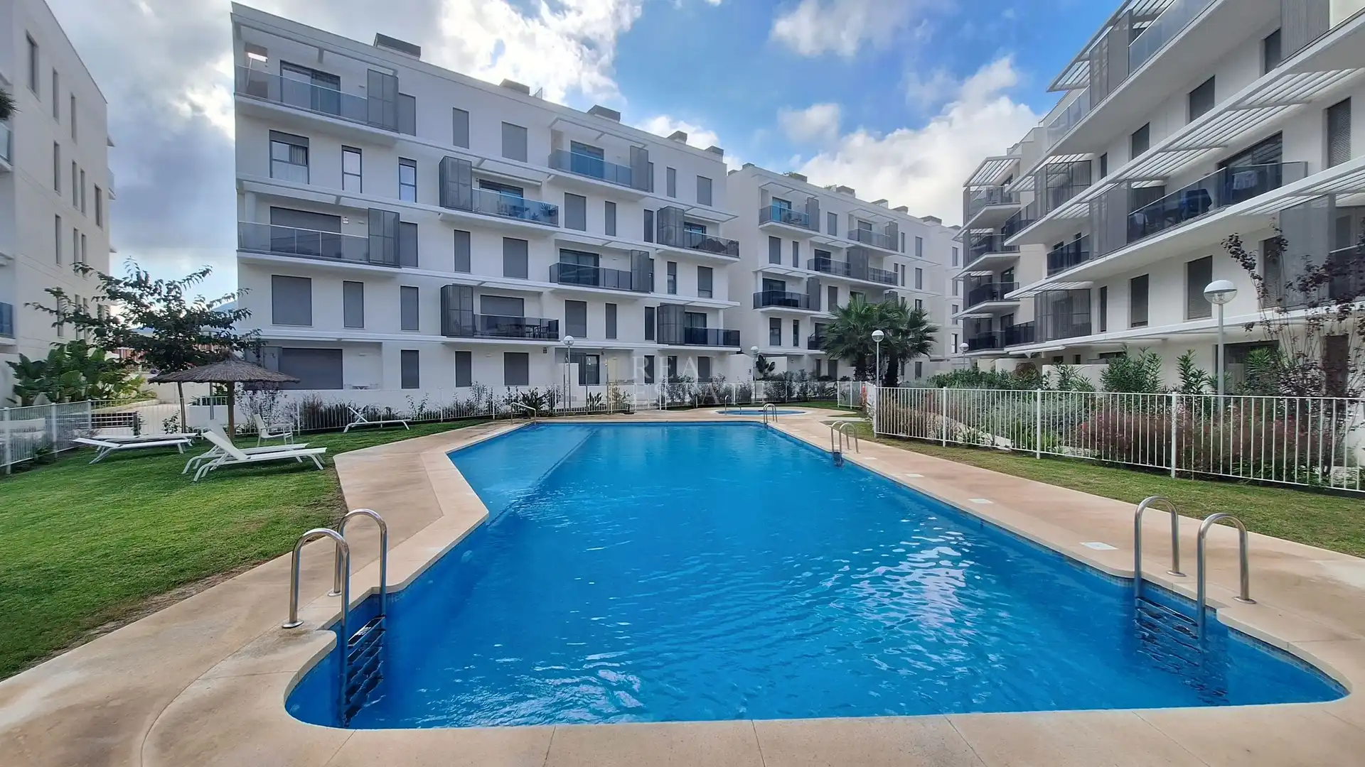 Swimming pool of Flat for sale in El Montgó