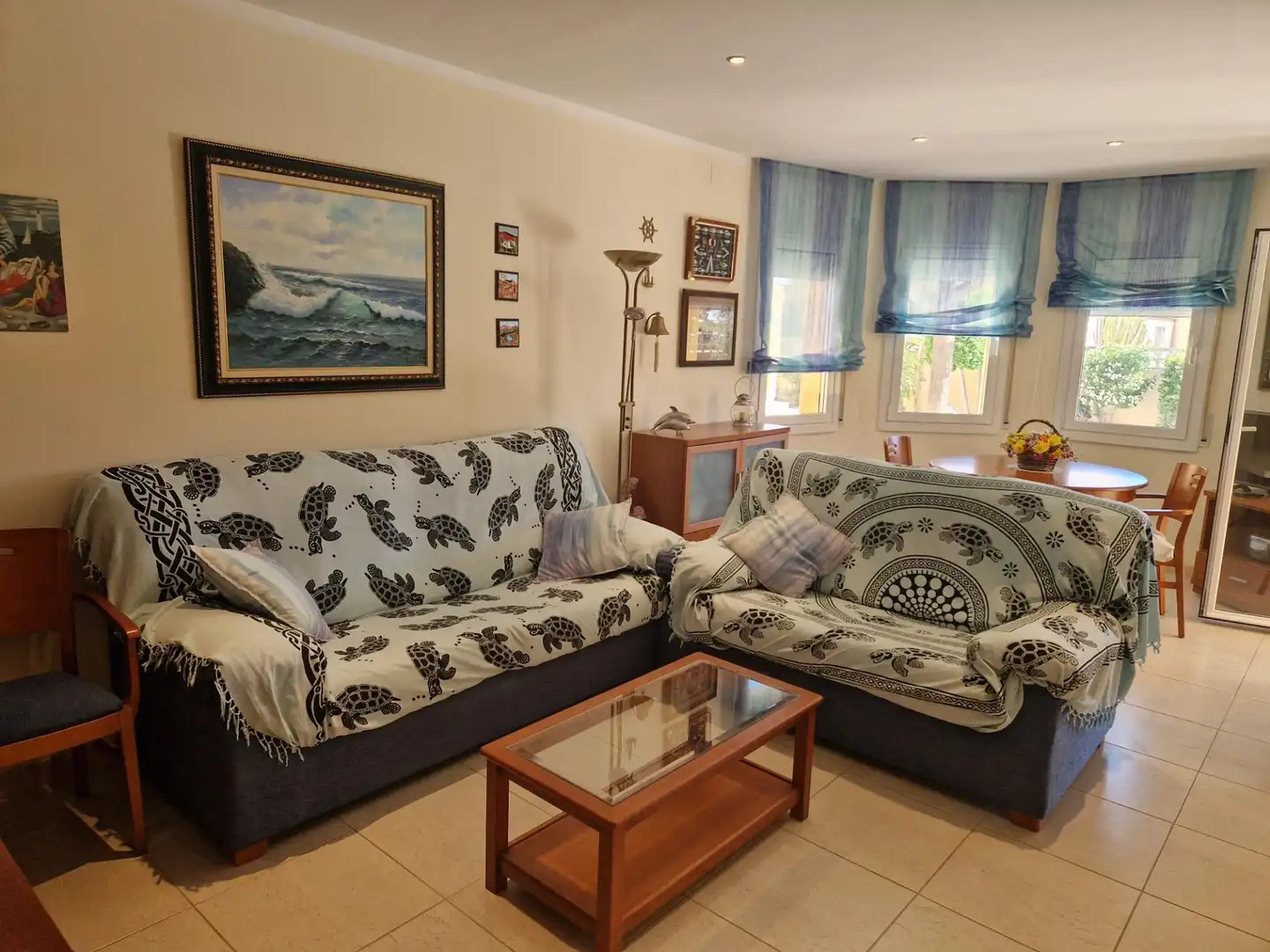 Wohnzimmer von Einfamilien-Reihenhaus zum Verkauf in Mont-roig del Camp mit Privatgarten, Terrasse und Möbliert