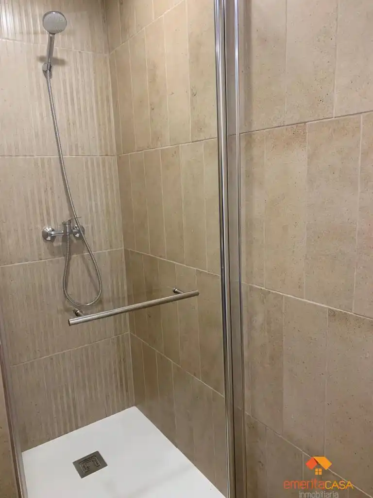 Baño de Apartamento de alquiler en Mérida con Aire acondicionado, Trastero y Balcón
