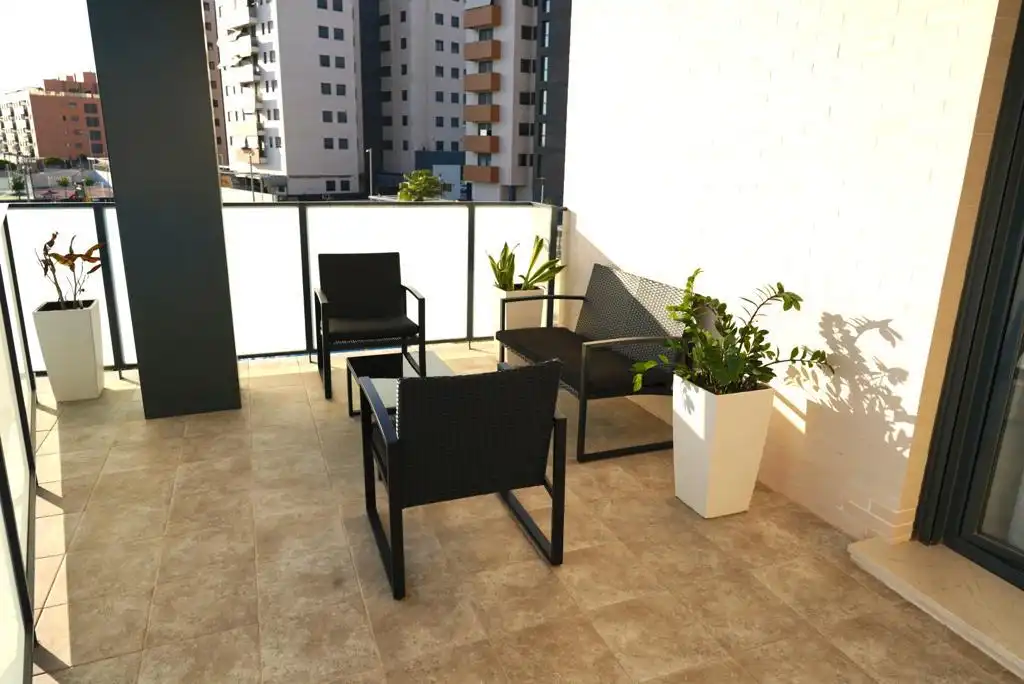 Piso con piscina en venta en Entrenúcleos, imagen 19