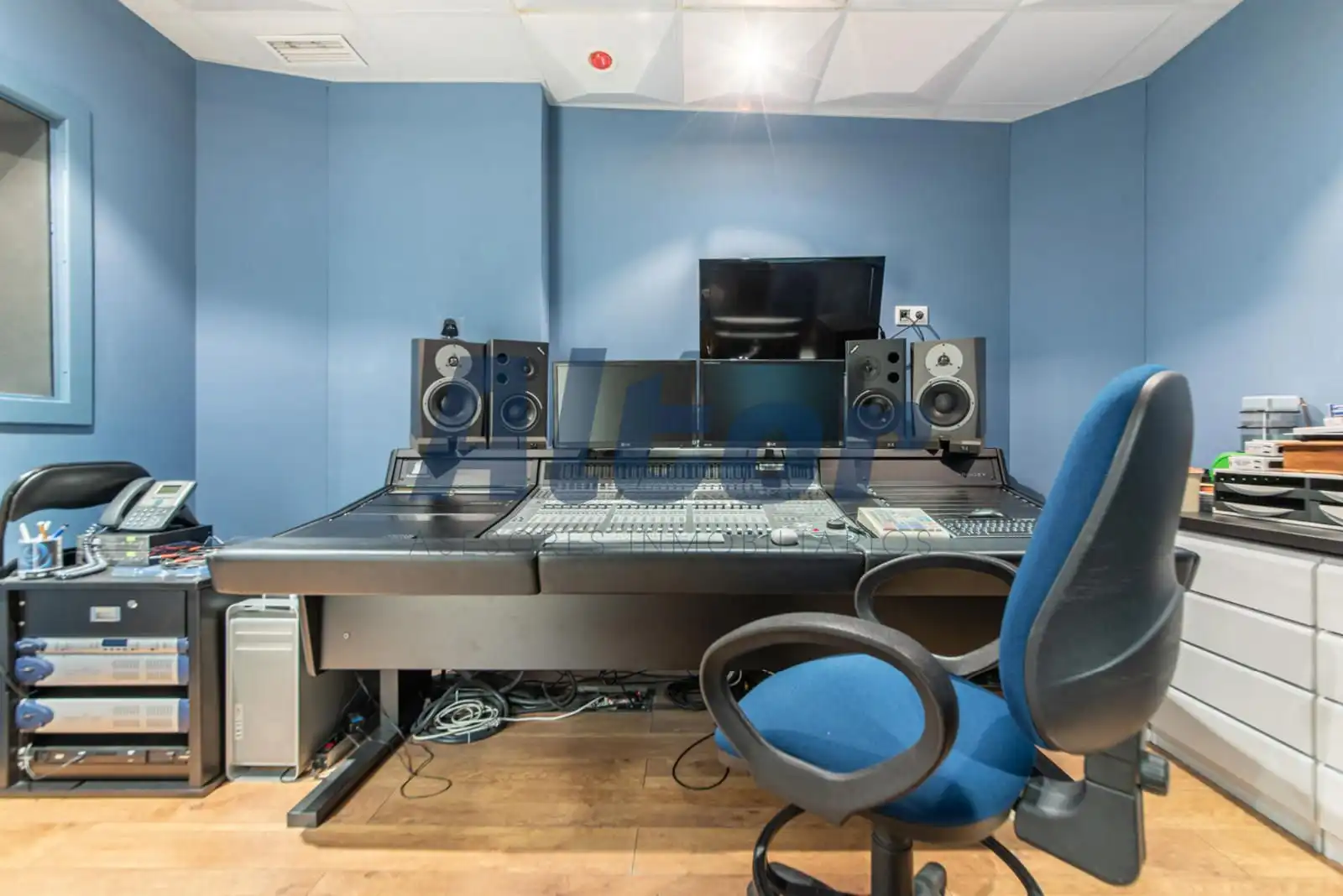 Local en venta en PABLO IGLESIAS, Ciudad Universitaria