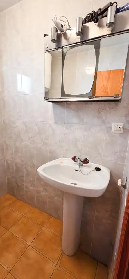 Badezimmer von Einfamilien-Reihenhaus zur Miete in Santa Pola mit Klimaanlage, Terrasse und Möbliert