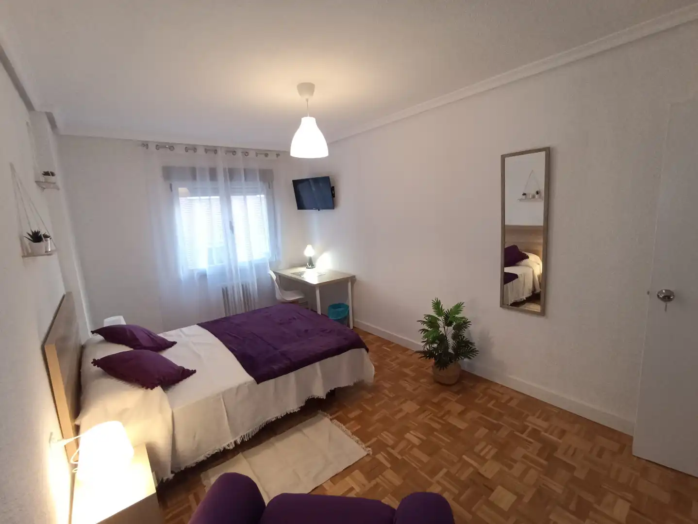 Bedroom of Flat for share in Ávila  with Heating, Parquet flooring and Terrace