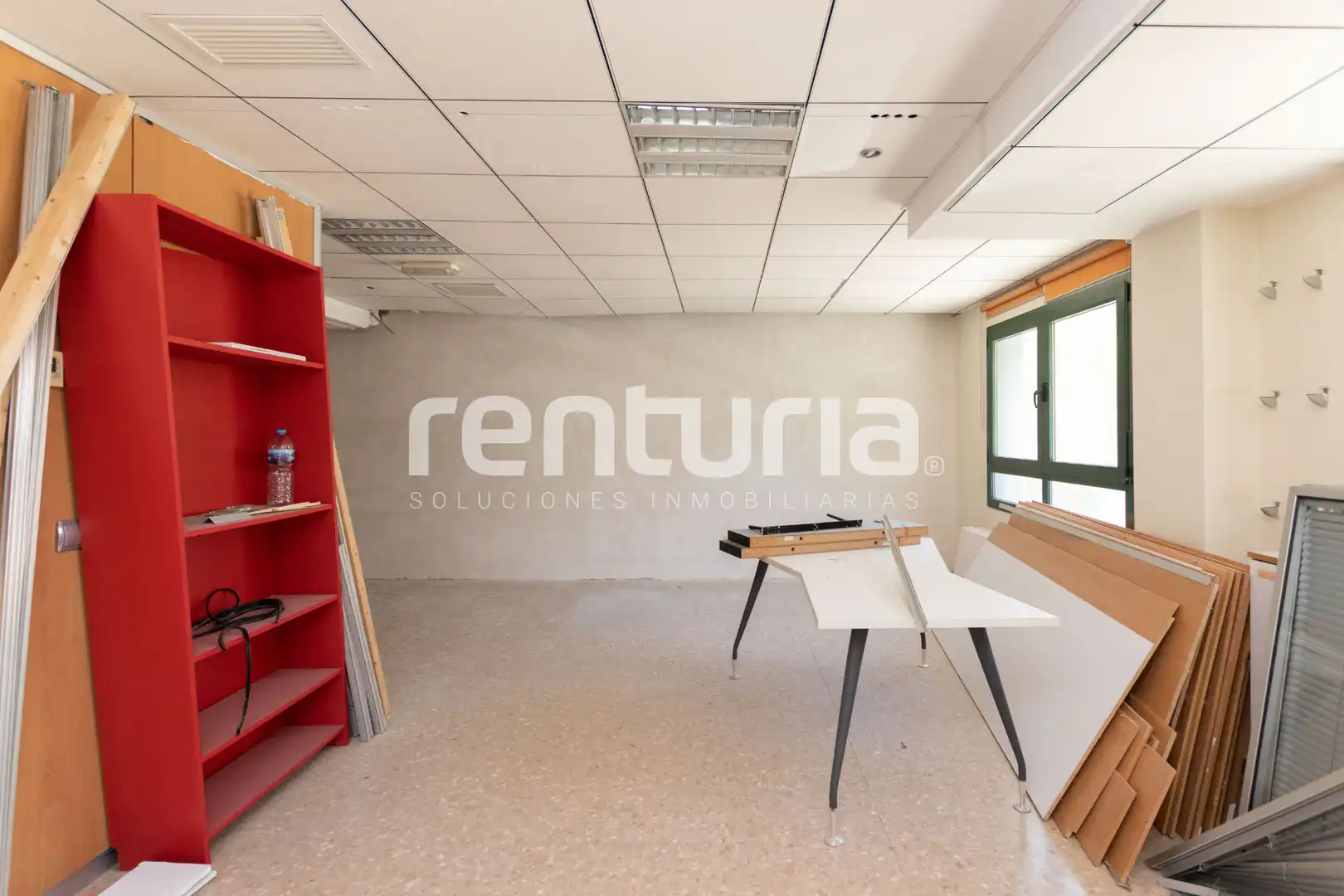 Office for sale in Valencia  with Air Conditioner