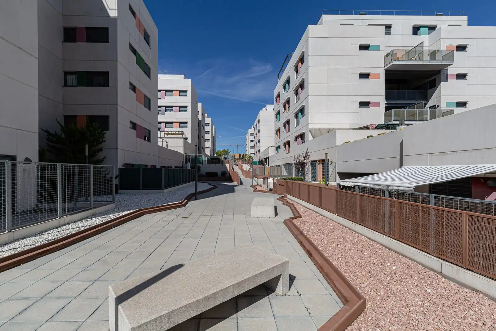 Außenansicht von Wohnung zur Miete in Getafe mit Parkett, Terrasse und Abstellraum