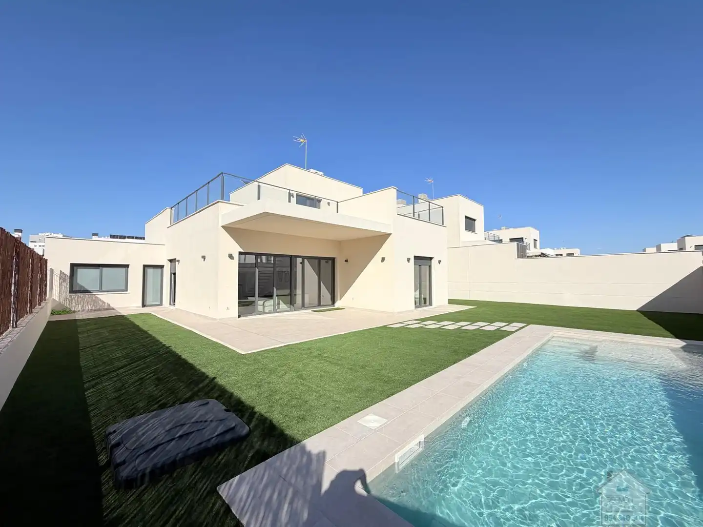 Villa mit Pool zur Miete in Entrenúcleos, imagen 11