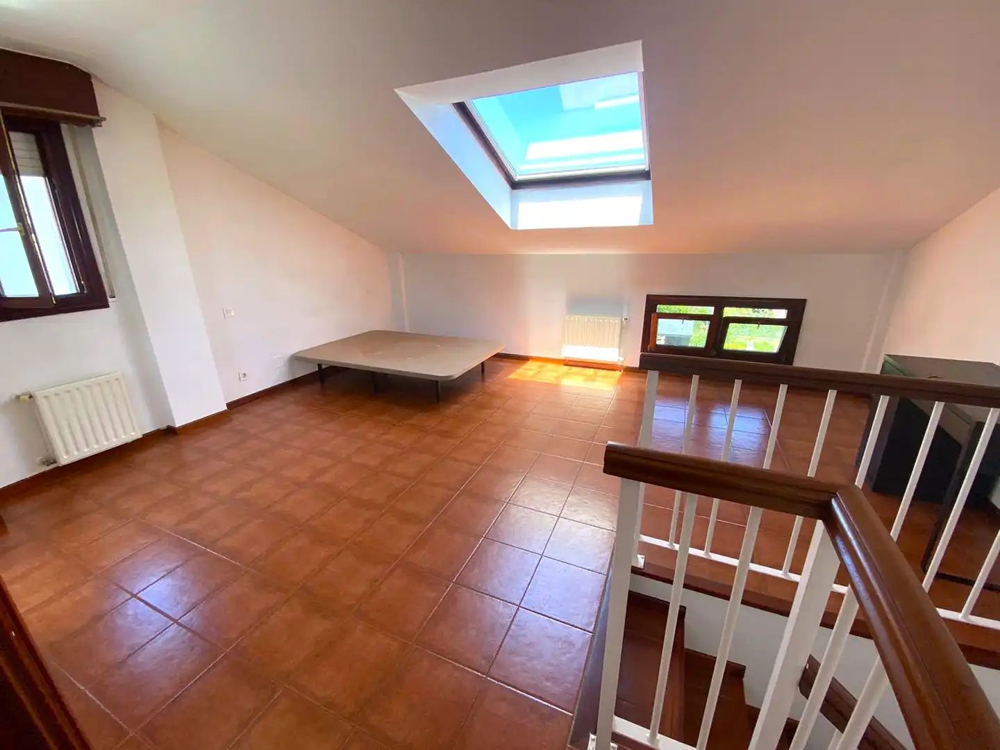 Einfamilien-Reihenhaus zum Verkauf in Castro-Urdiales mit Heizung, Privatgarten und Parkett