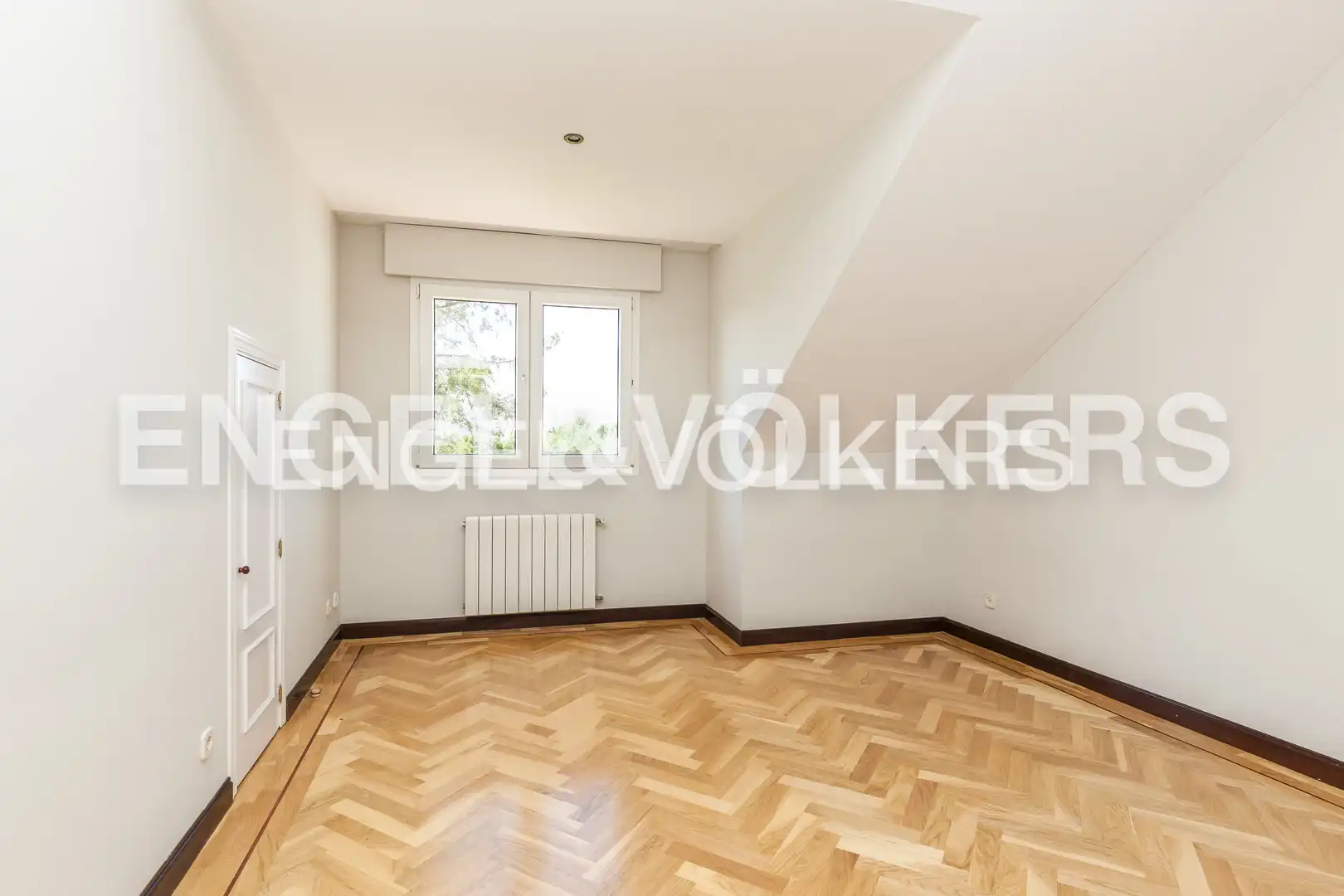 Habitación de Casa o chalet en venta en Madrid con Aire acondicionado, Calefacción y Jardín privado