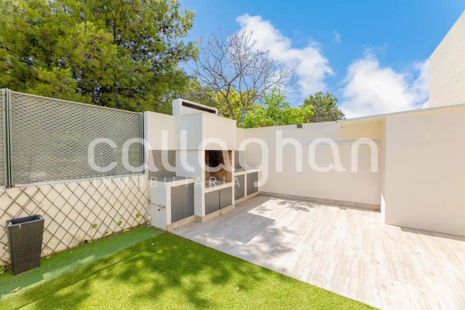 Terrace of Detached homes for rent in Paterna  with Air Conditioner, Heating and Private garden