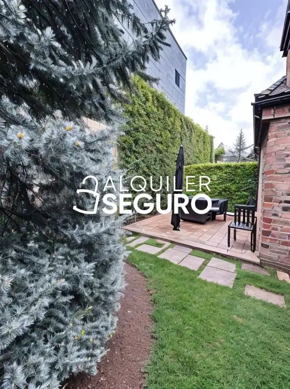 Terrace of Houses for rent in Madrid  with Heating, Terrace and Storage room