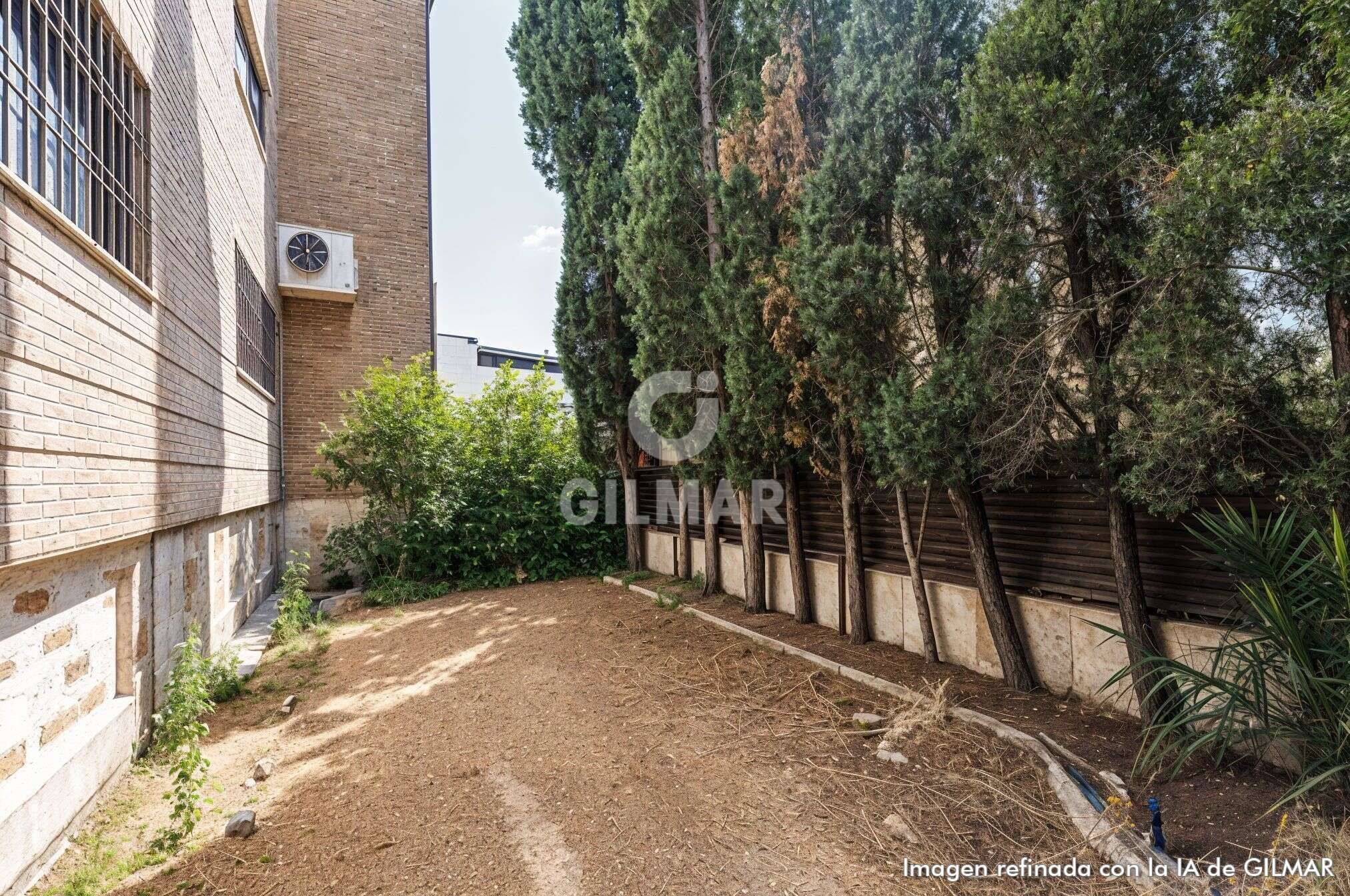Jardín de Casa adosada en venta en  Madrid Capital con Calefacción y Jardín privado