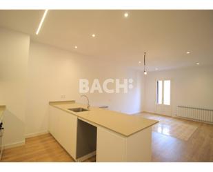 Kitchen of Duplex to rent in Vic  with Balcony