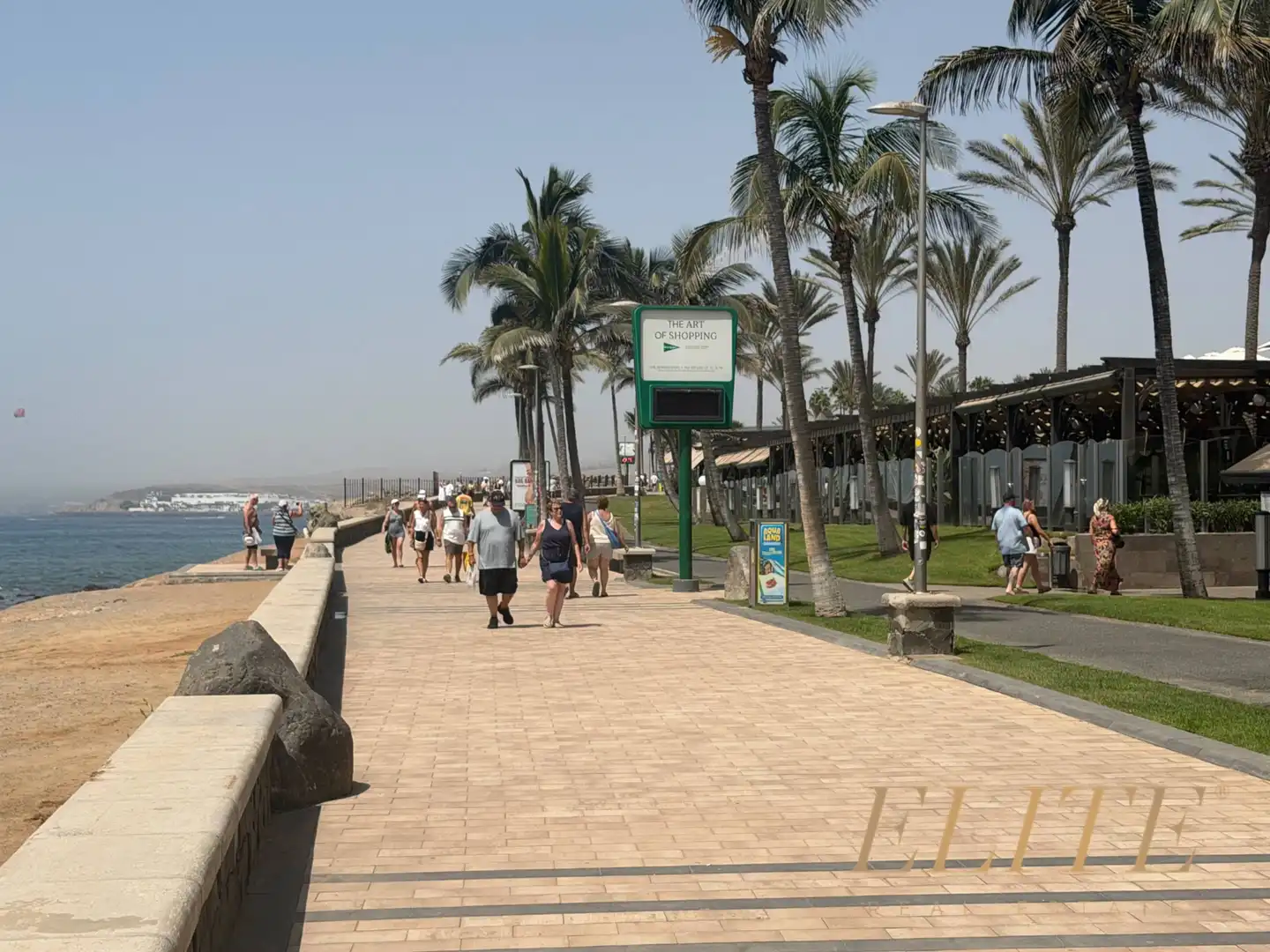 Vista exterior de Casa o chalet en venta en San Bartolomé de Tirajana con Aire acondicionado, Jardín privado y Terraza