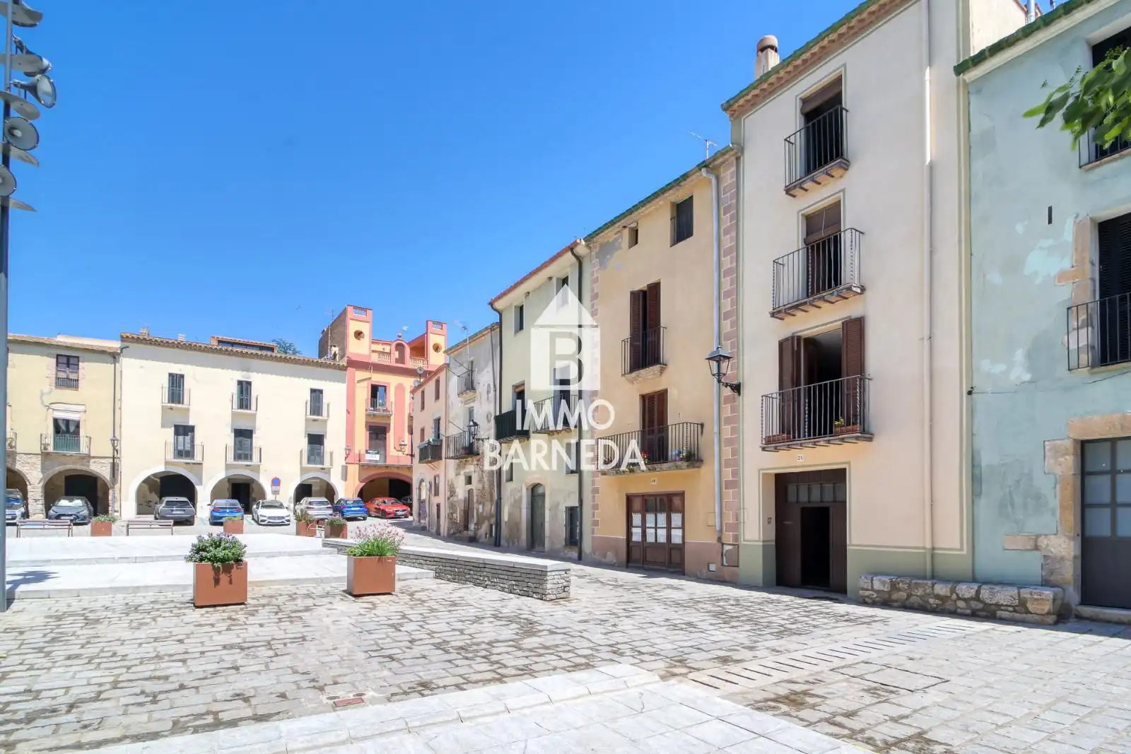 Vista exterior de Casa o xalet en venda en Peralada amb Calefacció, Terrassa i Moblat
