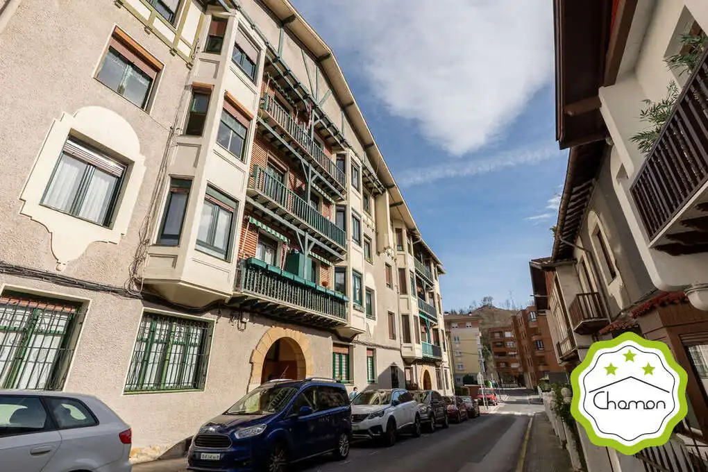 Exterior view of Flat for sale in Arrigorriaga  with Terrace