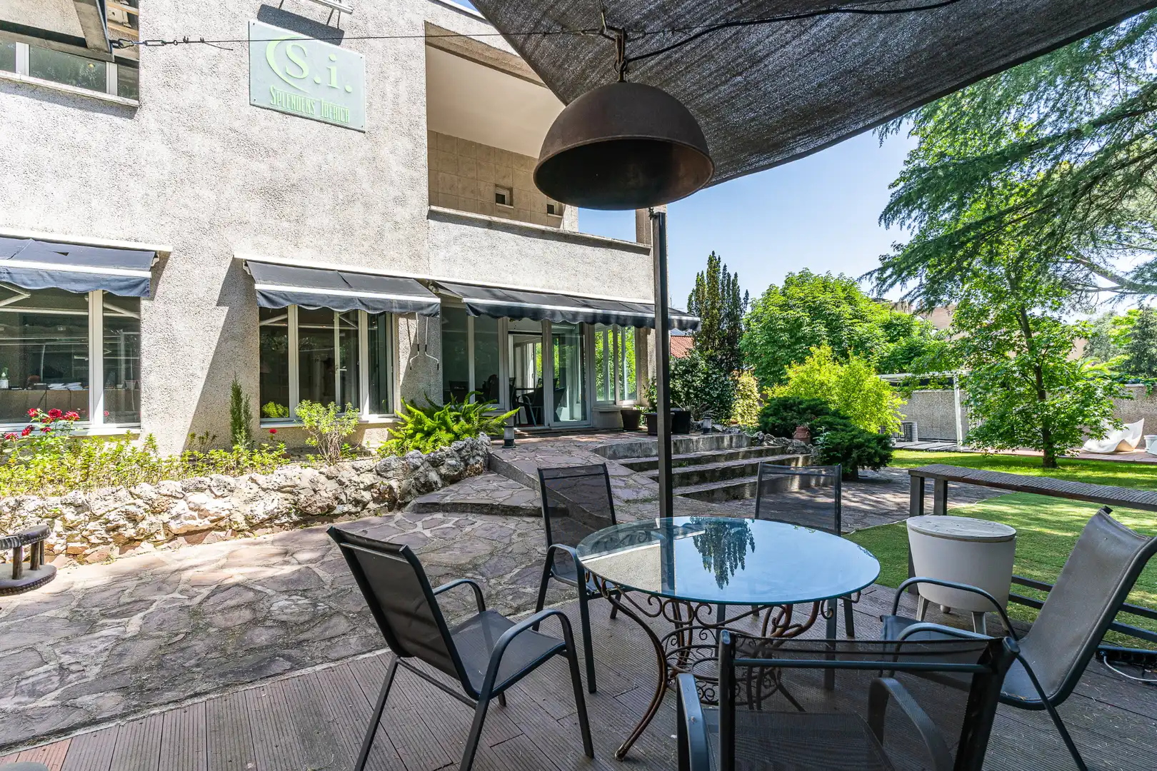Terrassa de Casa o xalet en venda en Majadahonda amb Aire condicionat, Calefacció i Jardí privat