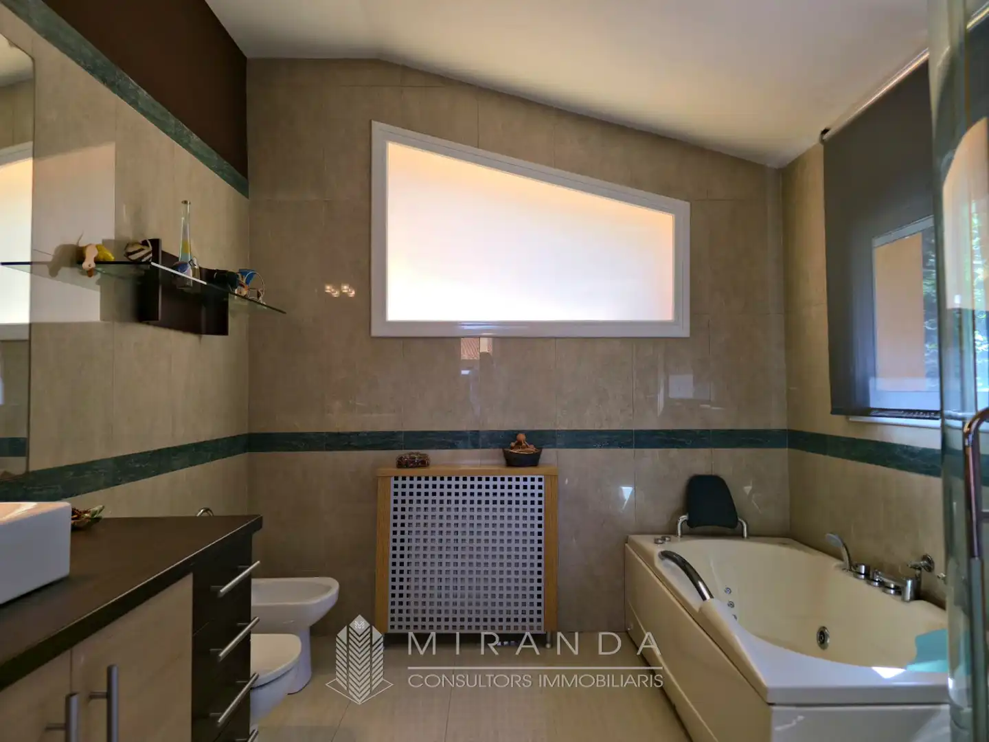 Baño de Casa o chalet en venta en Bigues i Riells del Fai con Aire acondicionado, Calefacción y Jardín privado
