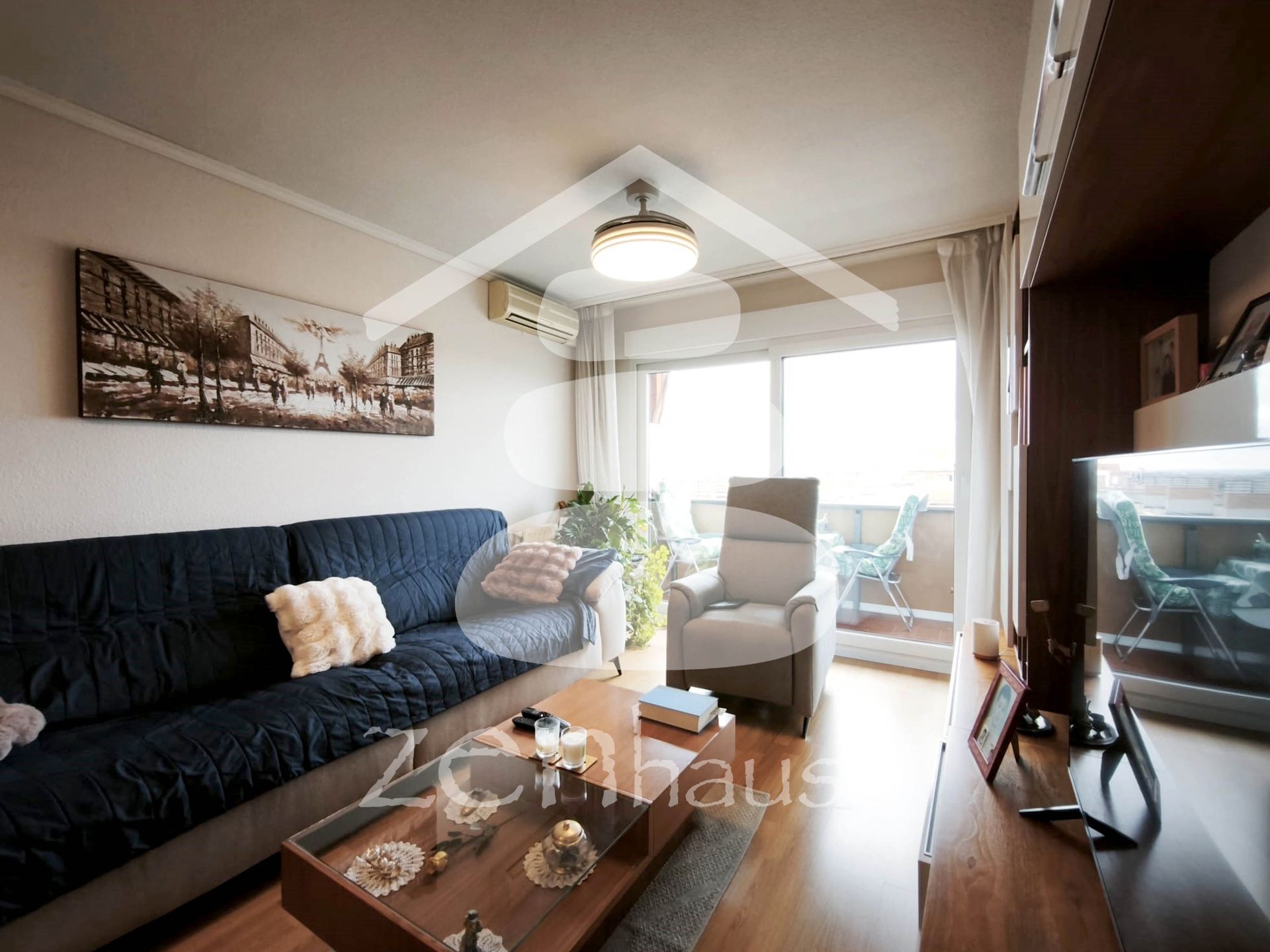 Living room of Flat for sale in  Madrid Capital  with Air Conditioner, Heating and Terrace