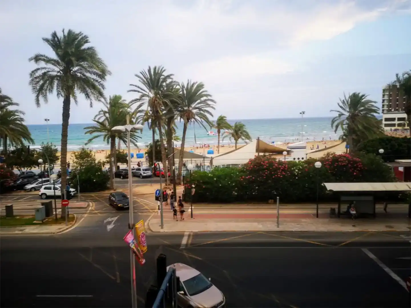 Vista exterior de Casa adosada de lloguer en Alicante / Alacant amb Aire condicionat, Moblat i Balcó