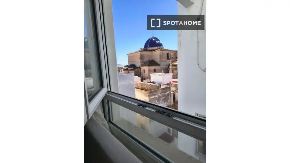 Vista exterior de Pis de lloguer en Oliva amb Aire condicionat, Calefacció i Moblat