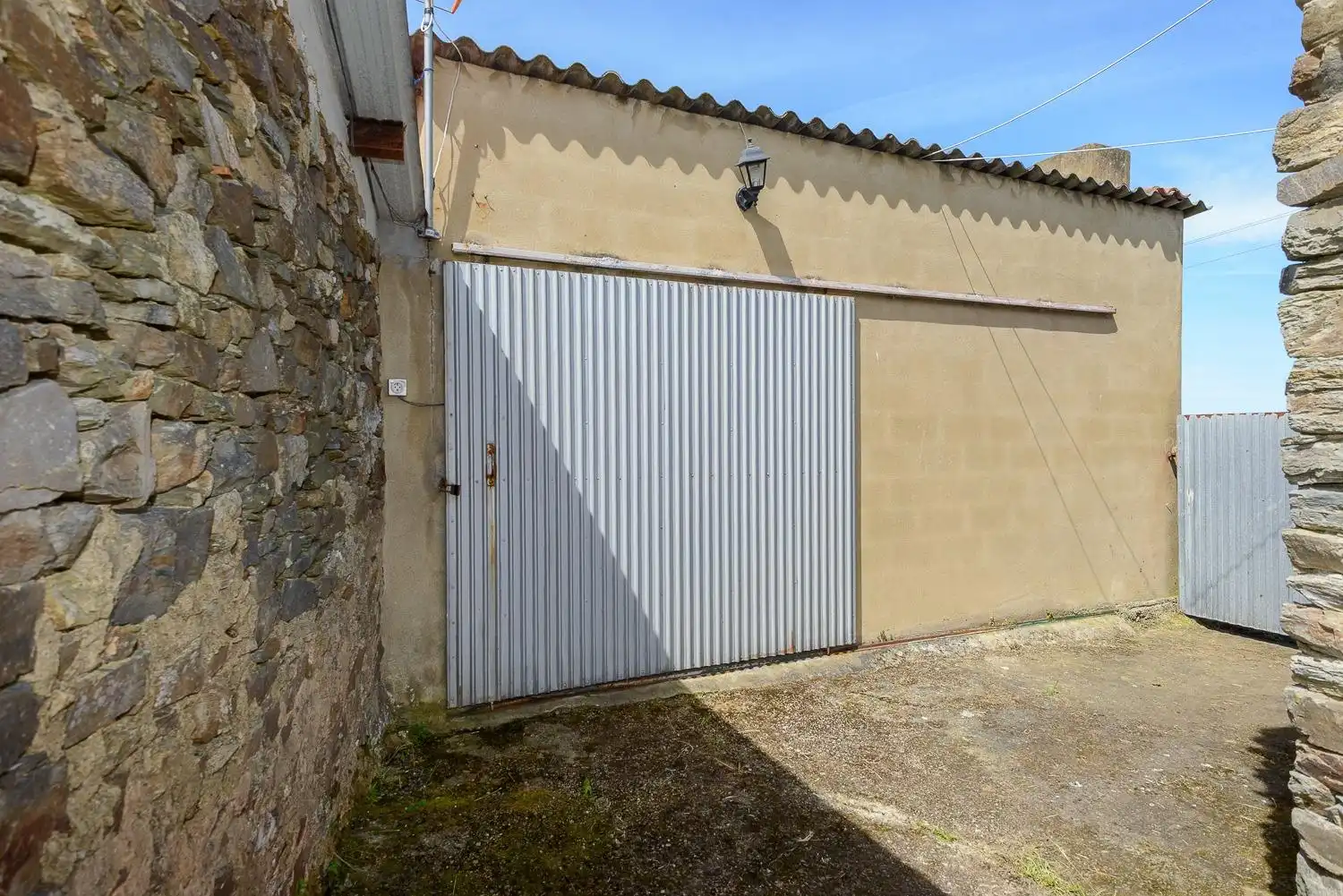 Parkplatz von Country house zum Verkauf in Cudillero mit Privatgarten