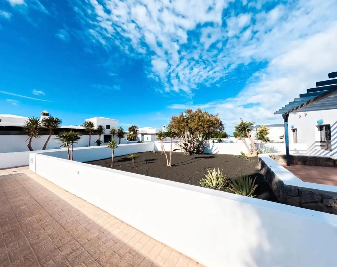 Vista exterior de Casa adosada en venta en Yaiza con Aire acondicionado, Jardín privado y Terraza