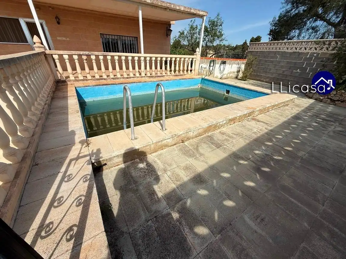 Piscina de Casa o chalet en venta en Llíria con Jardín privado, Terraza y Trastero
