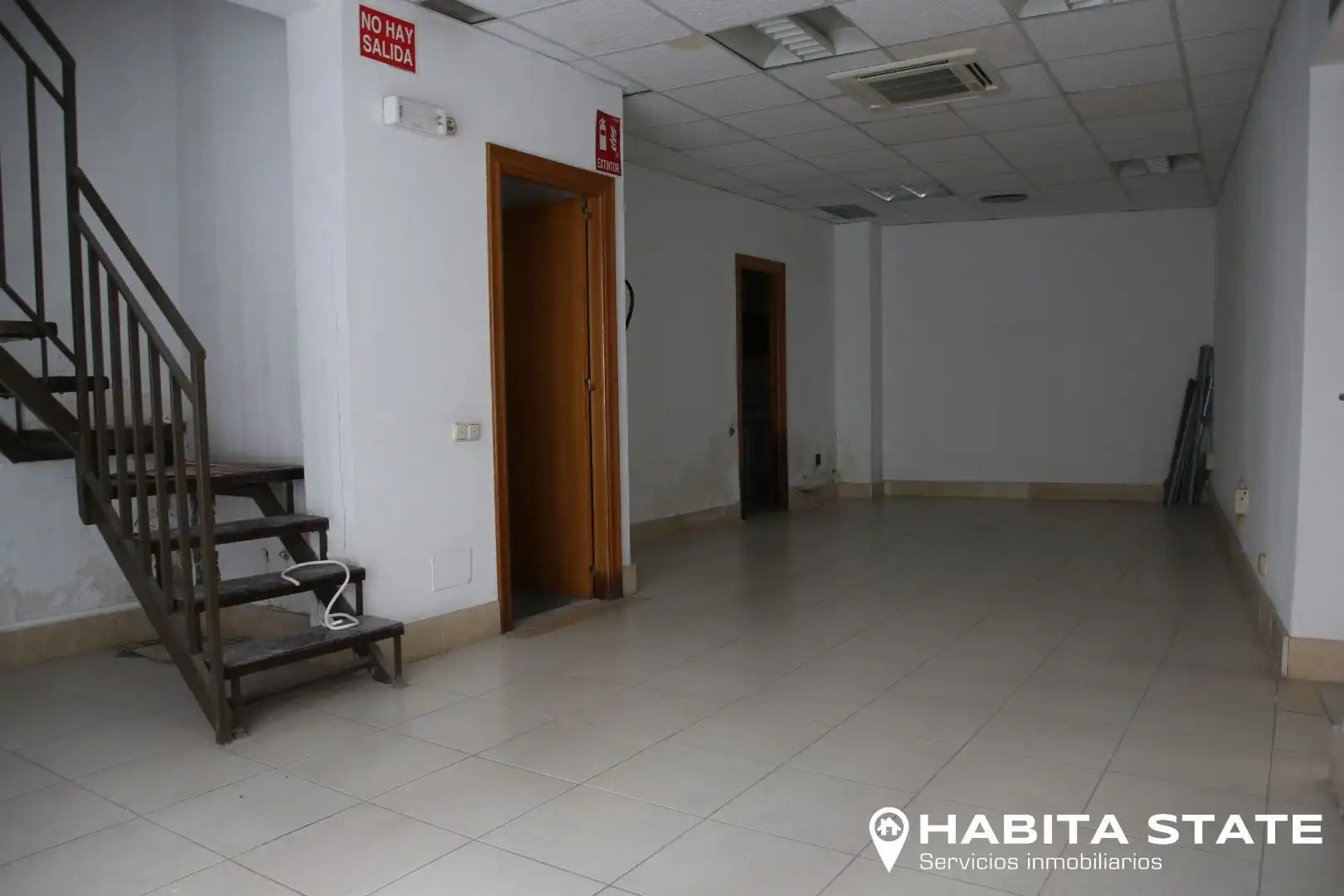 Local en venta en Almería con Aire acondicionado