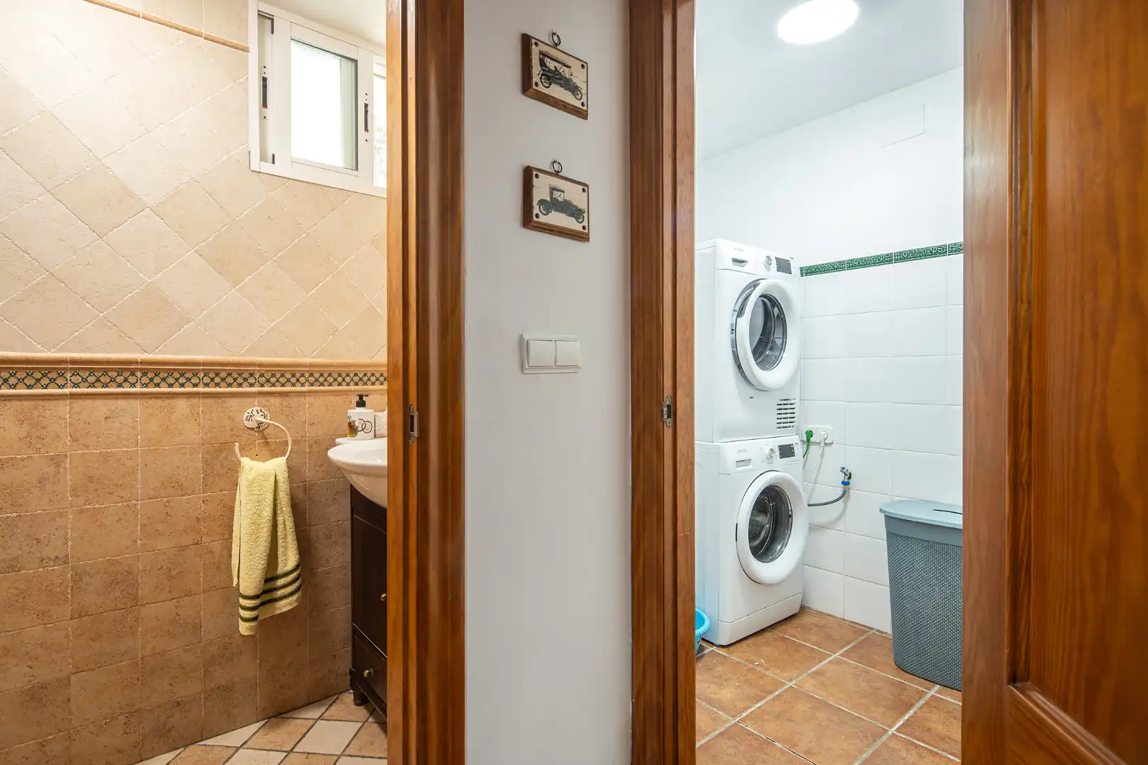 Bany de Casa adosada en venda en Huétor Vega amb Aire condicionat, Jardí privat i Terrassa