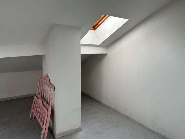 Trastero en Venta en Calle Vitoria en Gamonal - San Bruno - G9