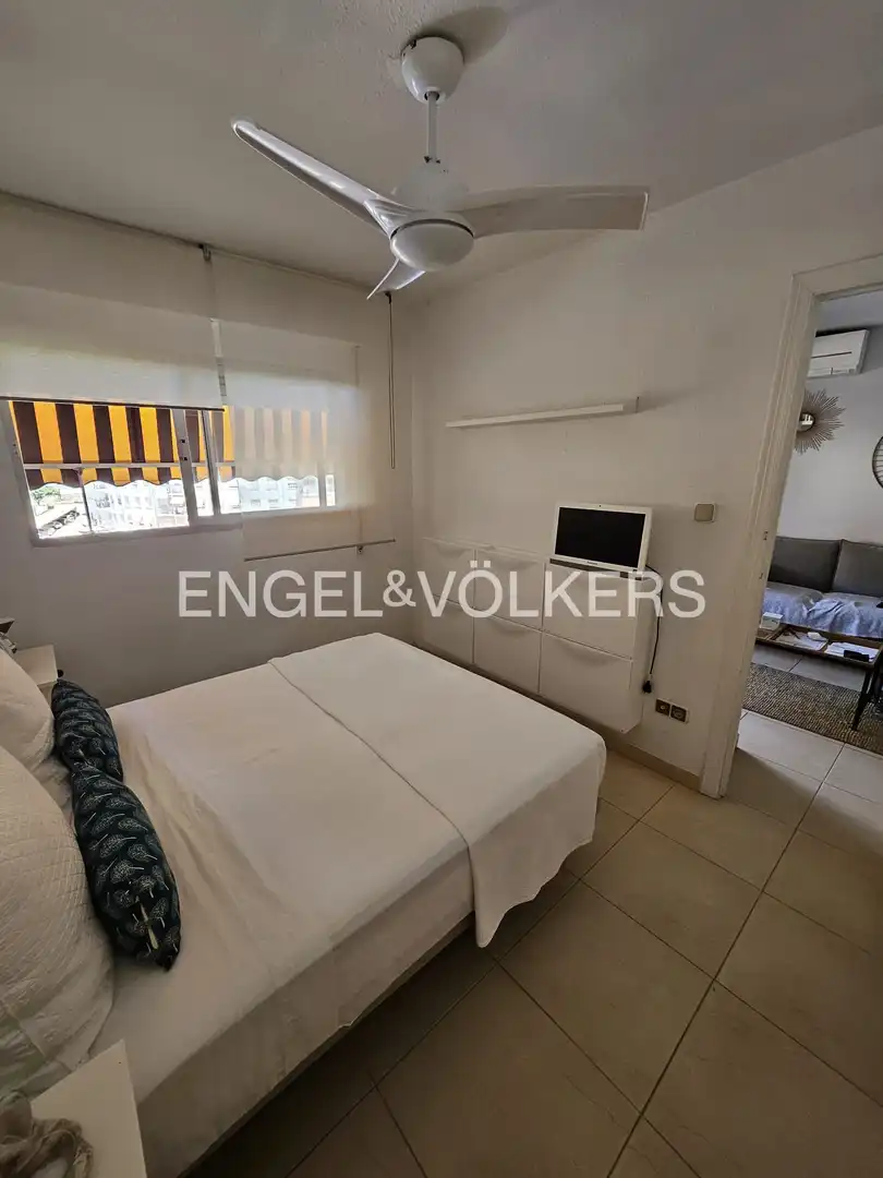 Schlafzimmer von Wohnung zur Miete in Gandia mit Klimaanlage, Heizung und Terrasse