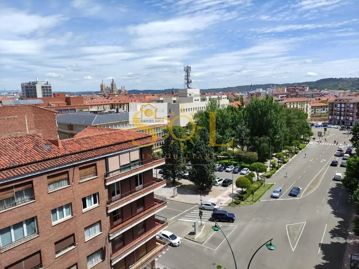 Appartamento con ascensore in vendita a Avenida Lancia 1, imagen 8