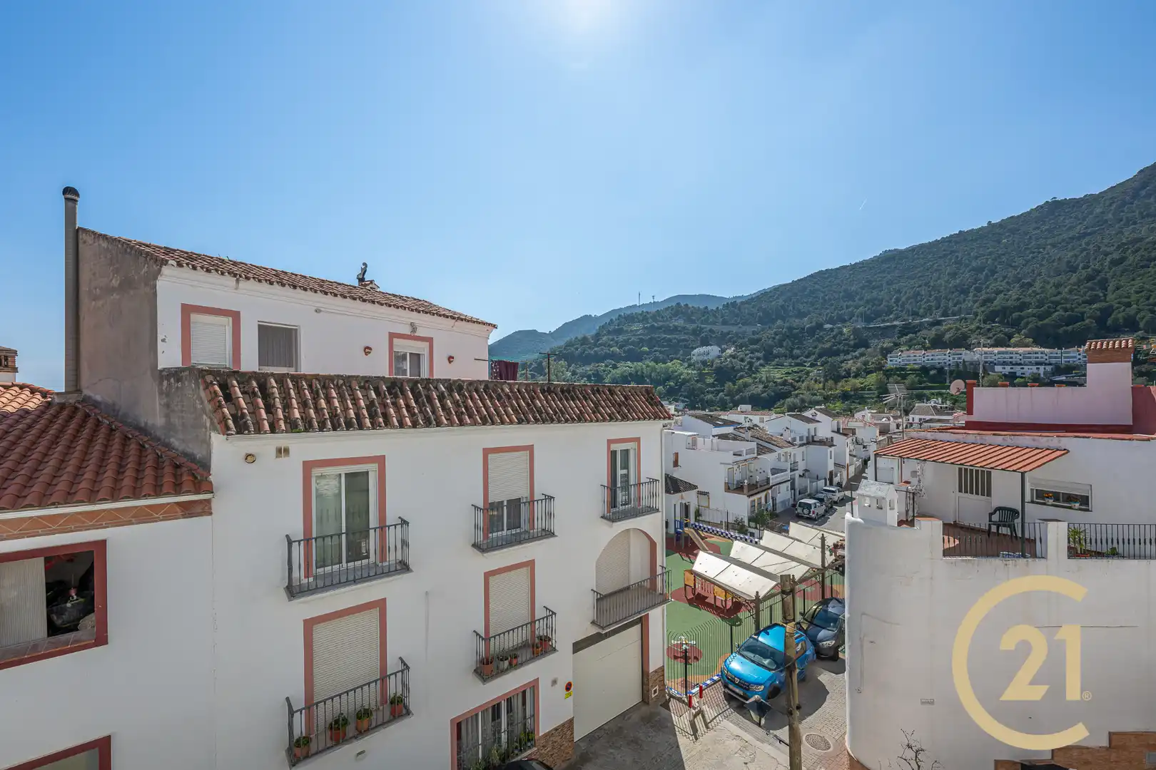 Vista exterior de Ático en venta en Ojén con Parquet, Amueblado y Horno