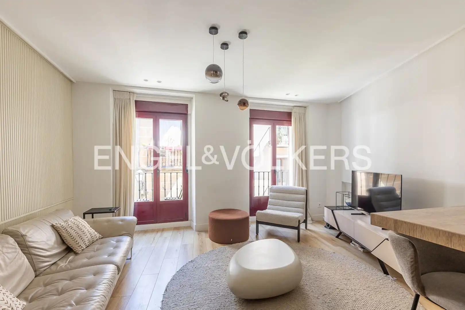 Living room of Flat for rent in Madrid  with Air Conditioner, Heating and Furnished