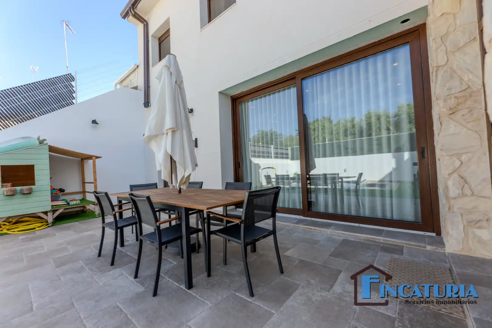Terrassa de Casa o xalet en venda en Riba-roja de Túria amb Aire condicionat, Jardí privat i Terrassa