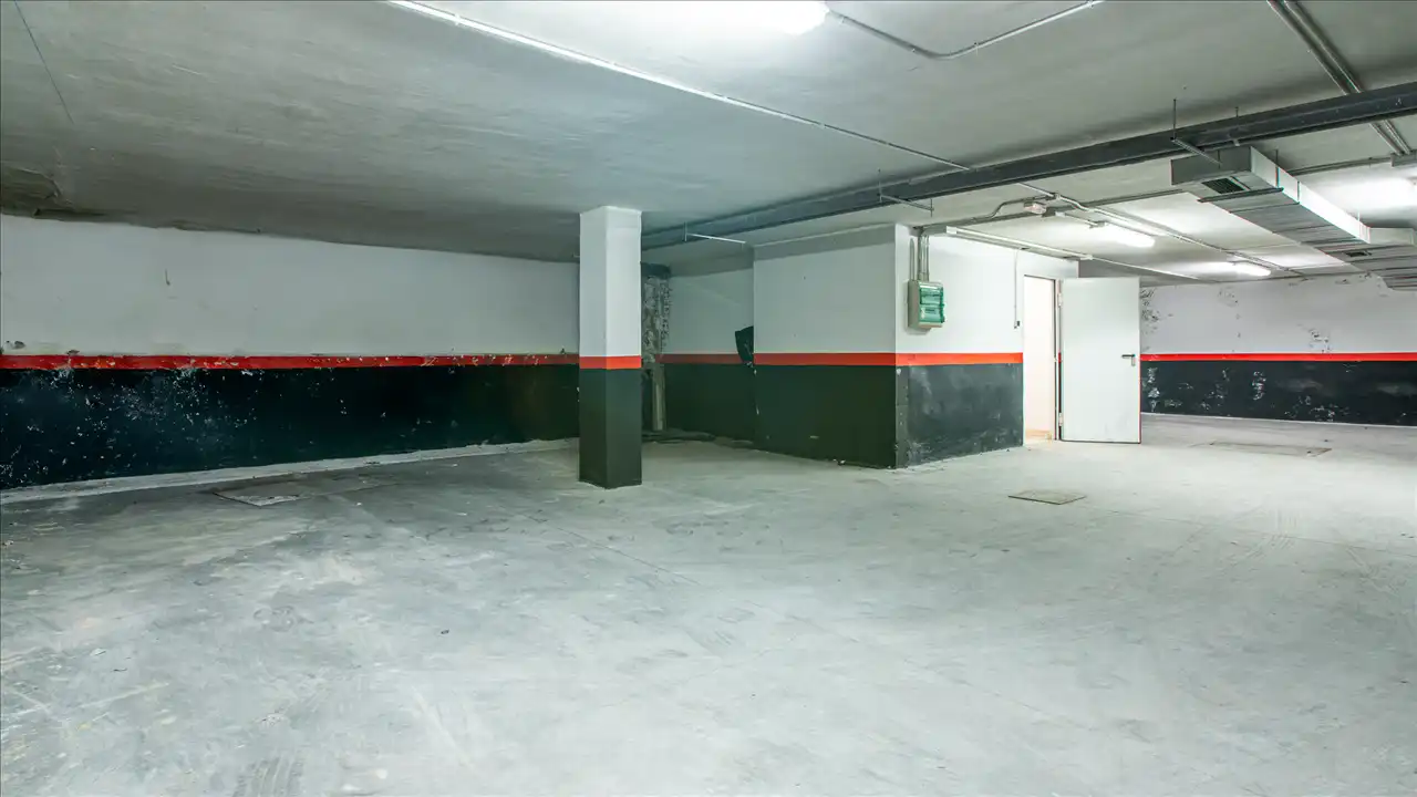 Parking avec ascenseur à vendre à Lorenzo Bosquet, imagen 8