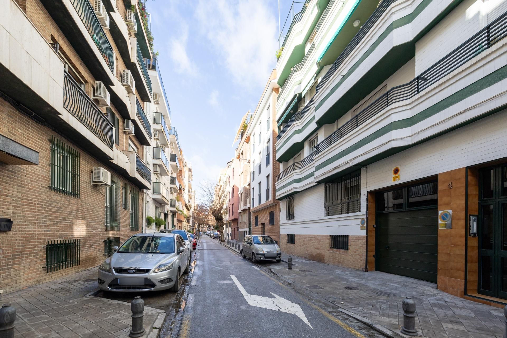 Vista exterior de Pis en venda en  Granada Capital amb Traster i Balcó