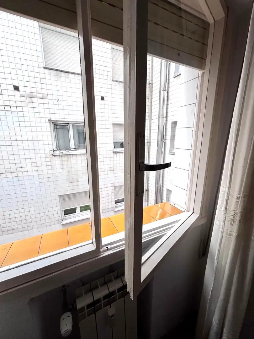 Vista exterior de Piso en venta en Gijón  con Calefacción, Parquet y Amueblado