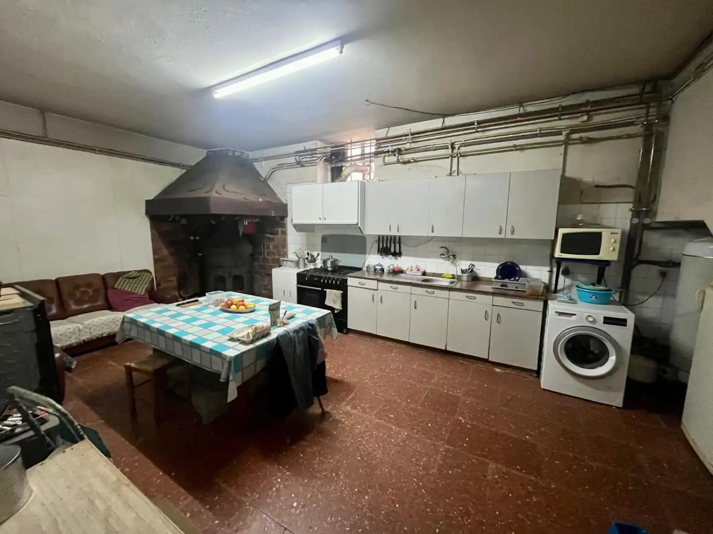 Cuina de Casa o xalet en venda en Carballo amb Calefacció