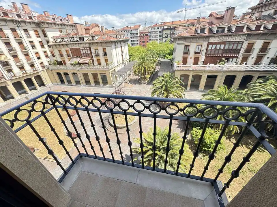 Vista exterior de Piso en venta en Urretxu con Calefacción, Trastero y Balcón
