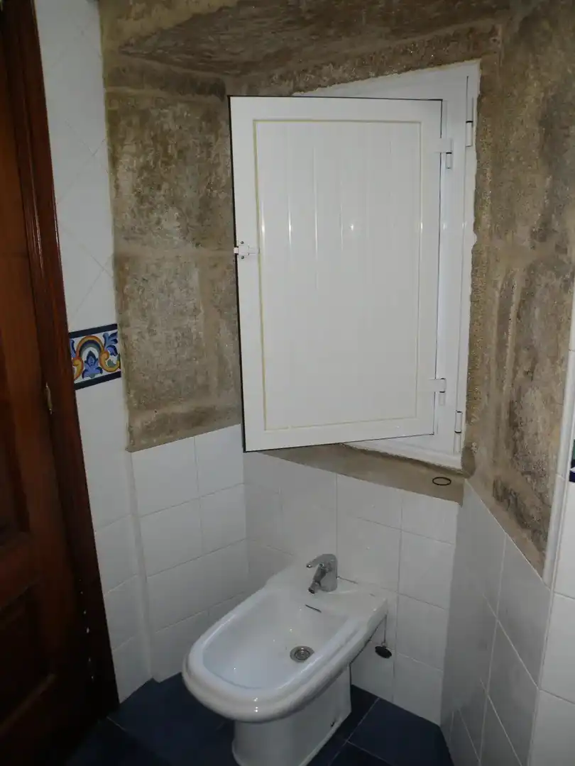 Bany de Apartament de lloguer en Padrón amb Parquet, Moblat i Forn