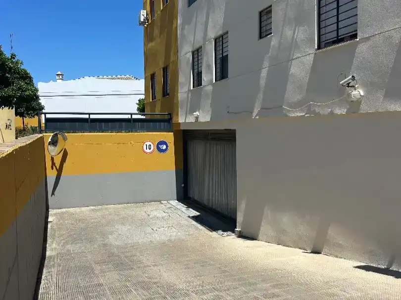 Aparcament de Pis en venda en Mairena del Aljarafe amb Aire condicionat