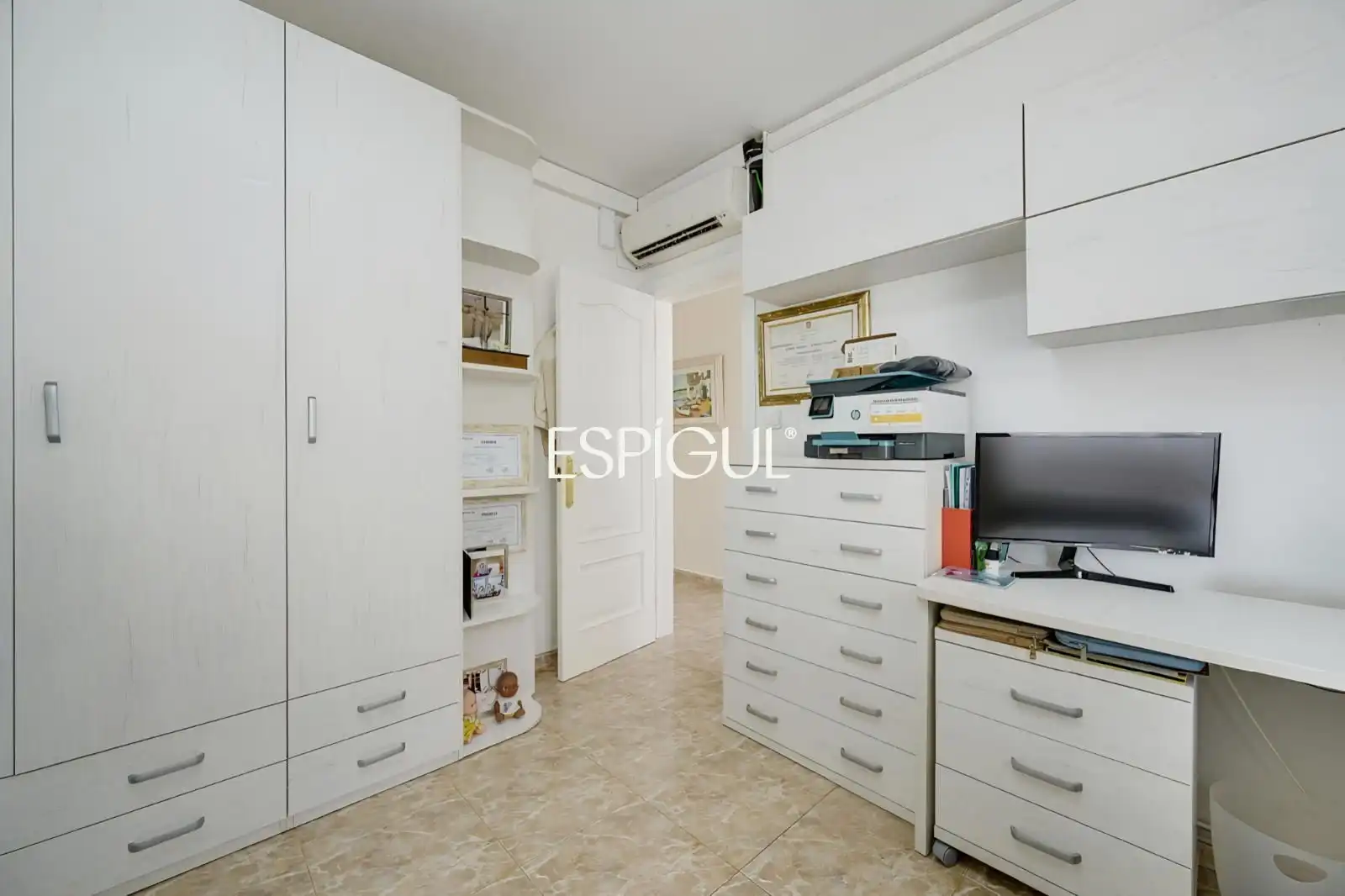 Bedroom of Houses for sale in Rubí  with Air Conditioner, Heating and Terrace
