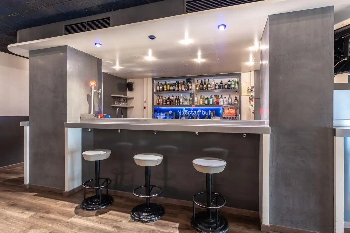 Local comercial en venta en Carrer de Jacint Verdaguer, 36, bajos 3, Sant Joan Despí, Spain, imagen 9
