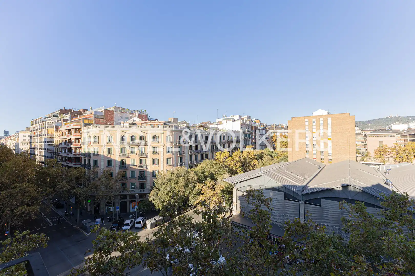 Vista exterior de Piso en venta en Eixample
