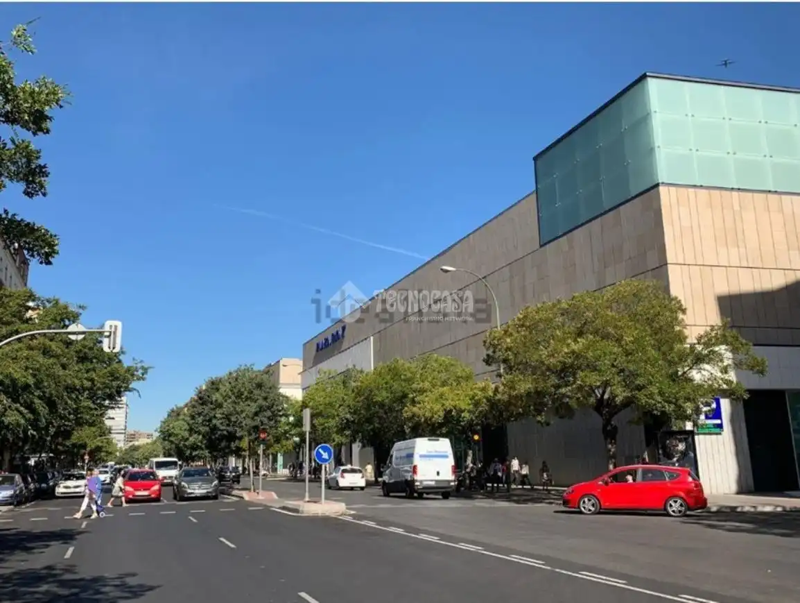 Vista exterior de Piso en venta en Madrid