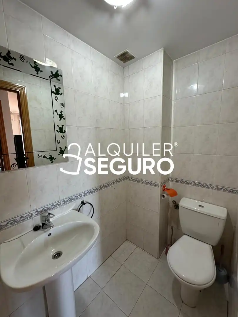 Bany de Pis de lloguer en Alcorcón amb Aire condicionat, Calefacció i Terrassa